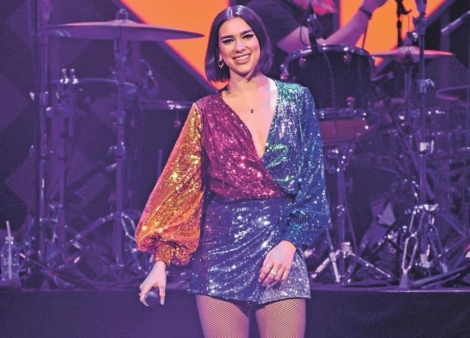 As Celebr Dua Lipa Su Cumplea Os