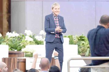 Revelan ex empleados de Ellen DeGeneres supuestos abusos
