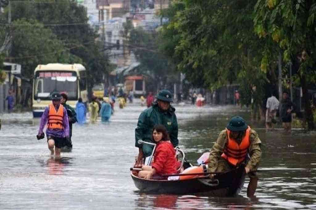 Evacua China a miles de personas por inundaciones Evacua China a miles de personas por inundaciones