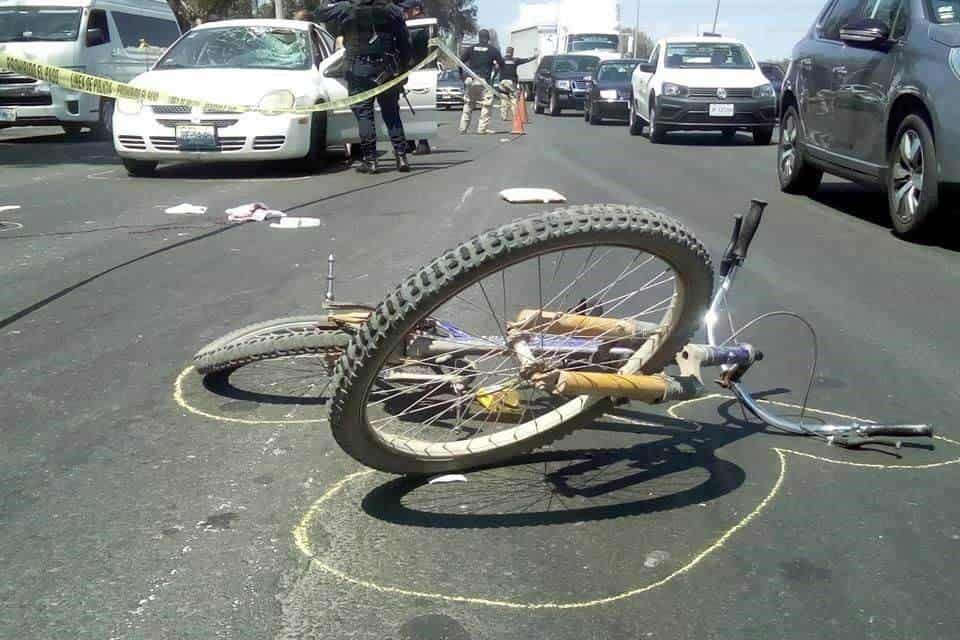 Muere menor ciclista al ser arrollado por auto Muere menor ciclista al ser arrollado por auto