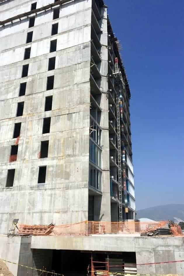 El contratista murió al desplomarse del noveno piso de una Torre en construcción