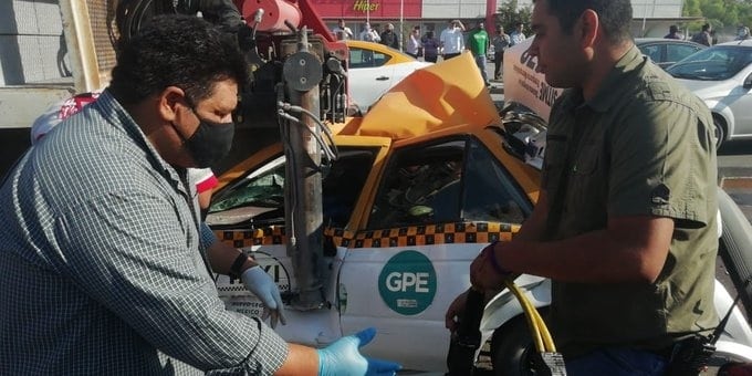 Choque deja 2 lesionados graves en Juárez NL Choque deja 2 lesionados graves en Juárez NL