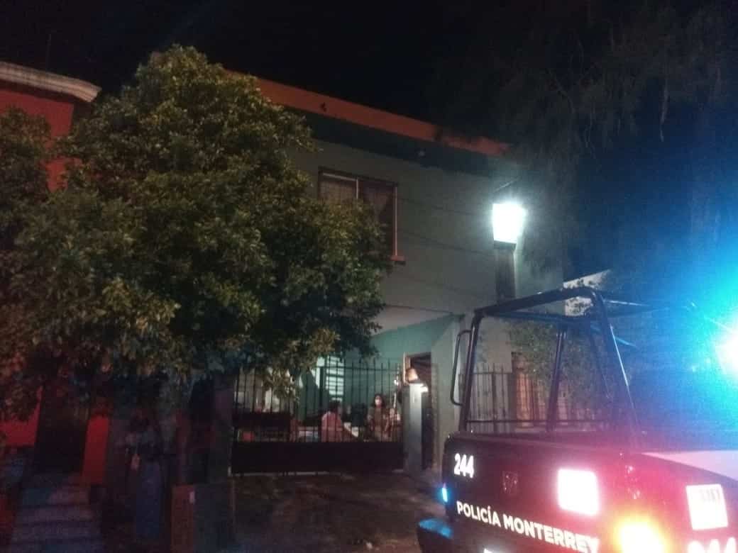 Arrestan a dos por presunto robo Arrestan a dos por presunto robo