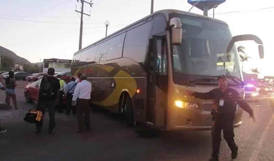 Denuncian presunto secuestro de autobús en Sonora Denuncian presunto secuestro de autobús en Sonora