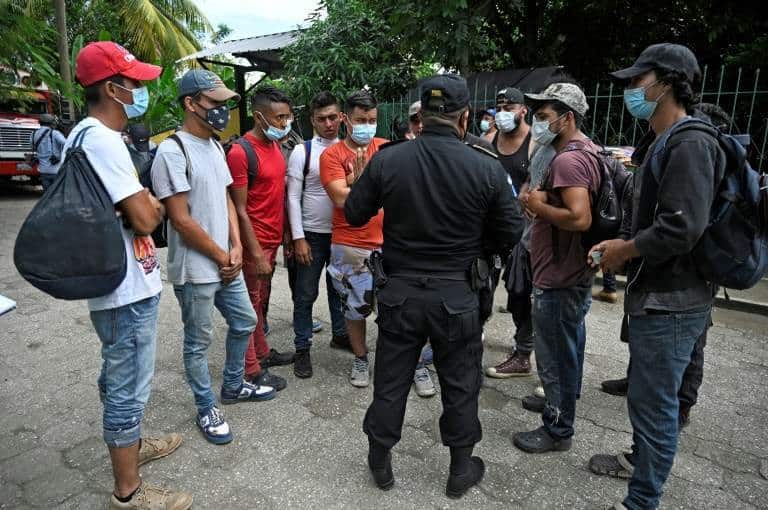 Caravana migrante de hondureños fue frenada en Guatemala Caravana migrante de hondureños fue frenada en Guatemala