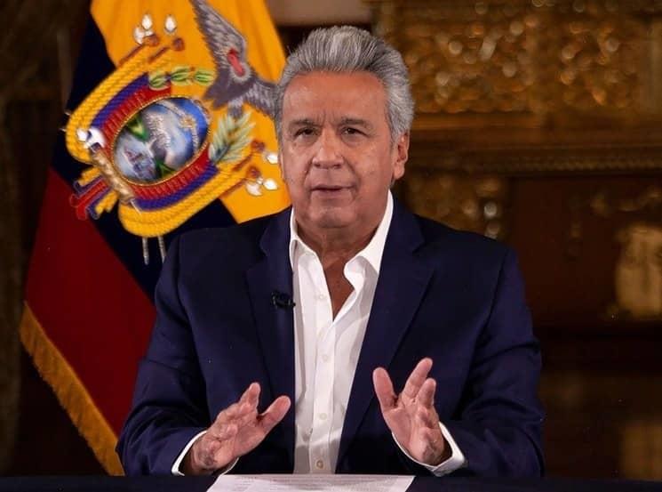 Aterriza de emergencia avión presidencial de Ecuador