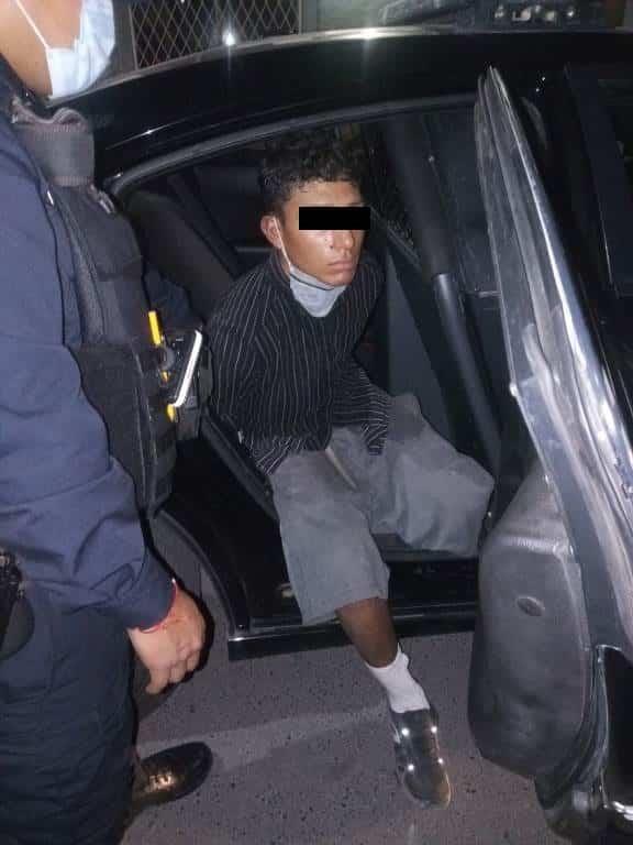 Capturan a ladrón en Mitras Sur Capturan a ladrón en Mitras Sur