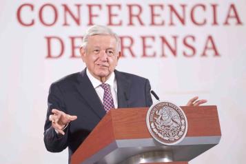 AMLO descarta rescatar a AHMSA