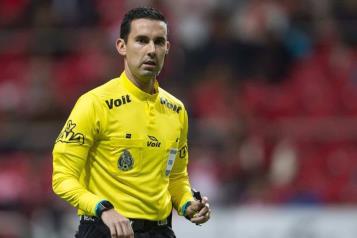 C&eacute;sar Ramos sorprende pitando en la Liga de Arabia Saudita 