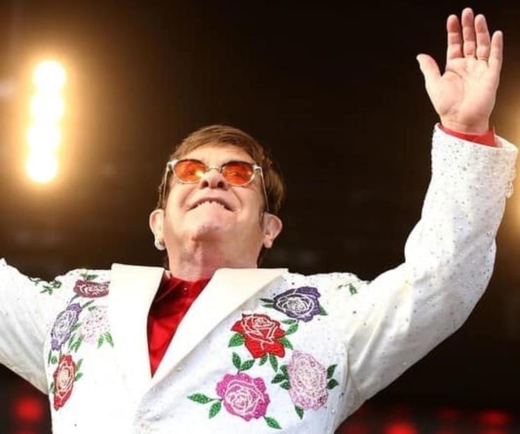 Podría Elton John retirarse de la música por problemas de visión