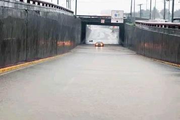 Suspenden autoridades clases por precipitaciones