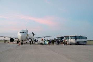 Llegan a Caracas primeros migrantes expulsados por EU