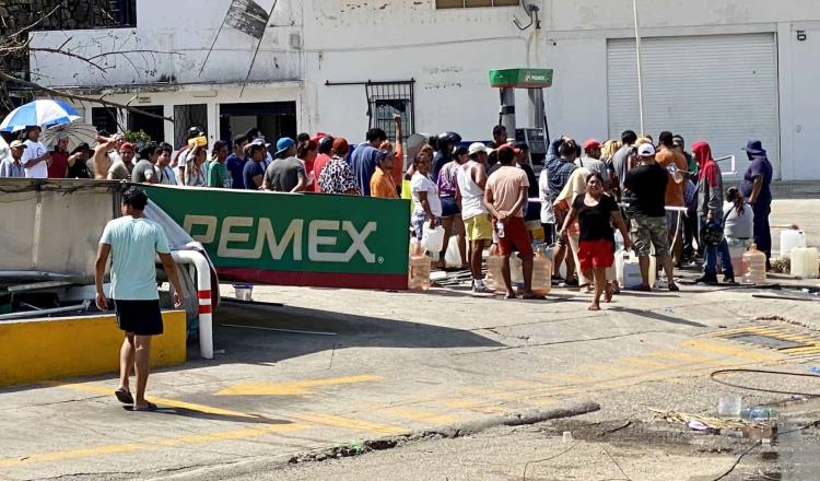 Pemex reabre 35 de 55 gasolinerías en Acapulco