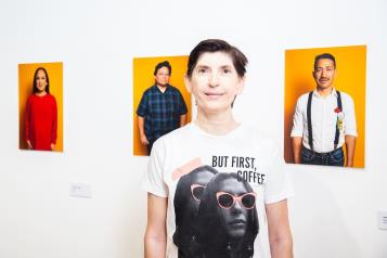 Exponen las Geografías del Orgullo en la Casa de la Cultura