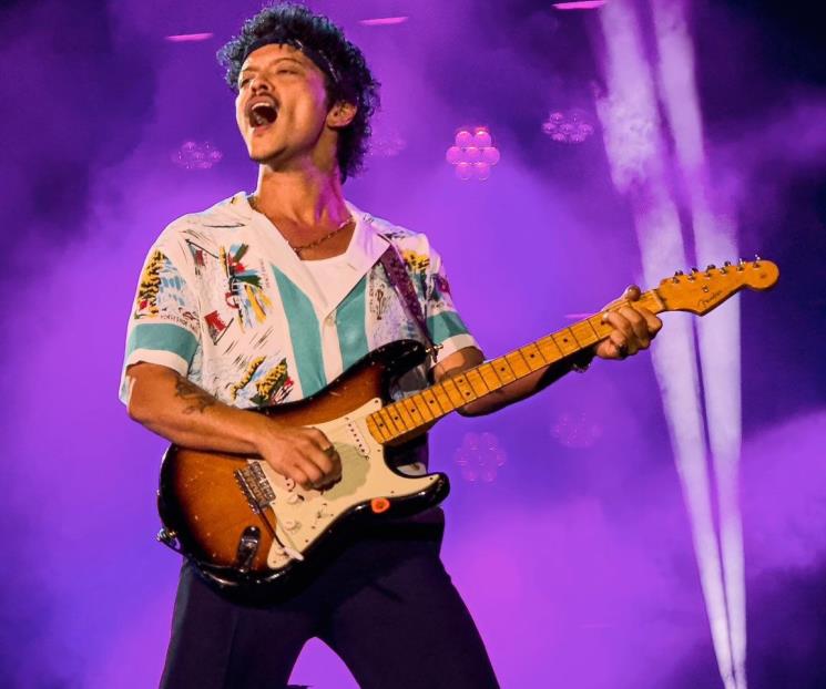 ¡Bruno Mars arma la fiesta!