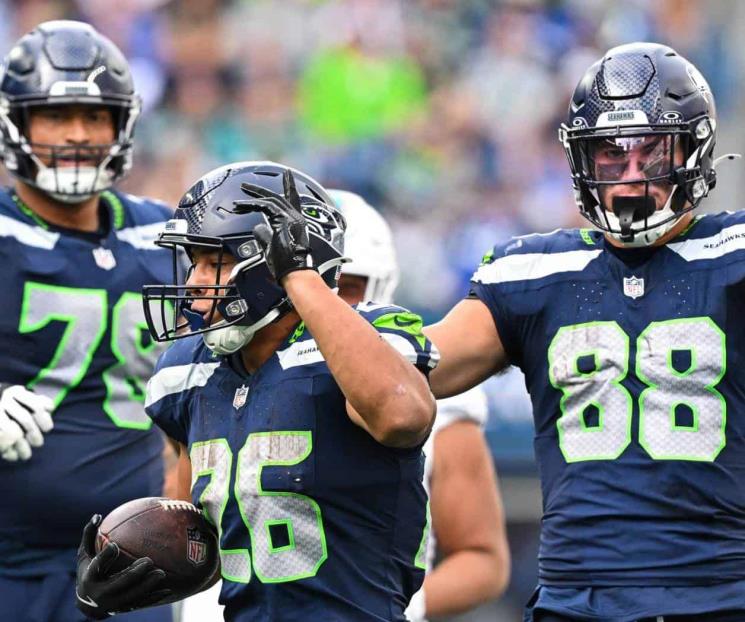 Seattle vence a Miami y logra tres victorias en la NFL