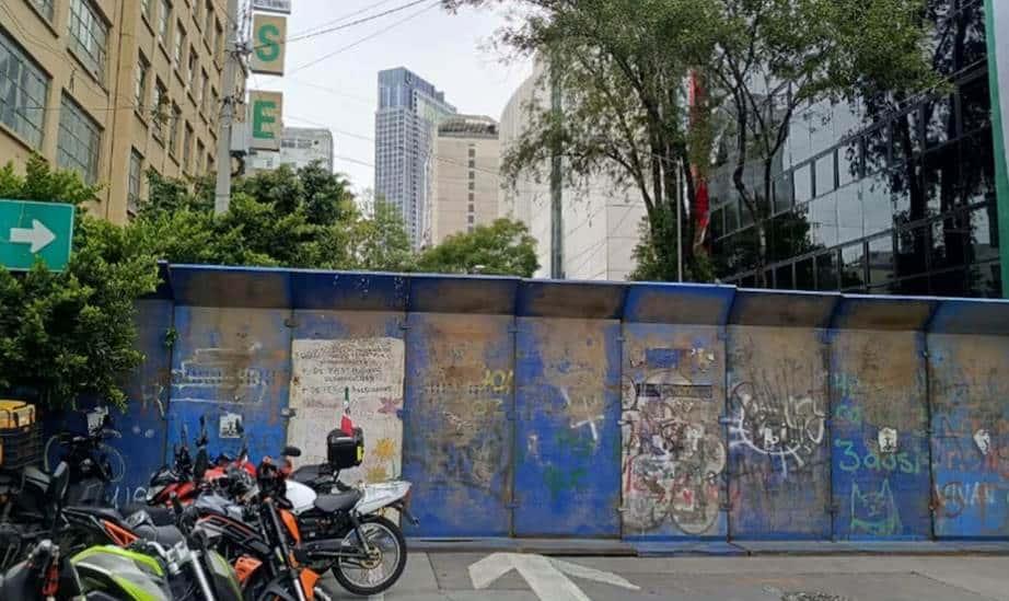 Amanece amurallado el Senado ante posible manifestación