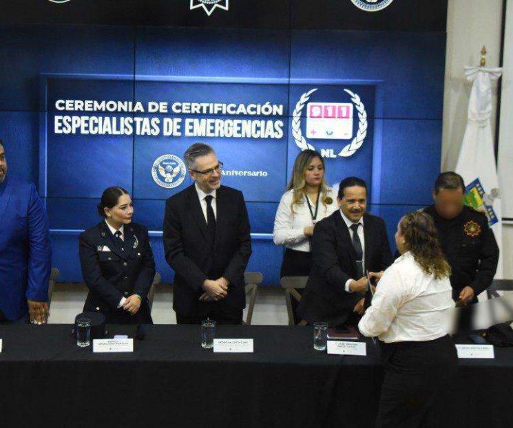 Reconoce C5 la labor de los operadores del 9-1-1