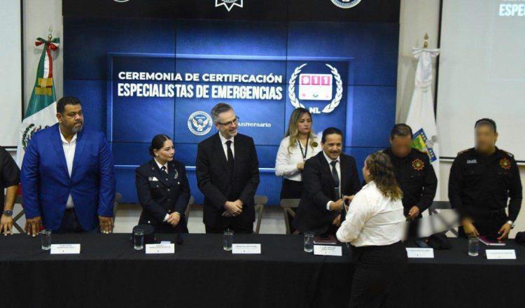 Reconoce C5 la labor de los operadores del 9-1-1