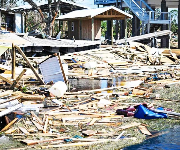 Deja Huracán ´Helene´ decenas de muertos y devastación en EU