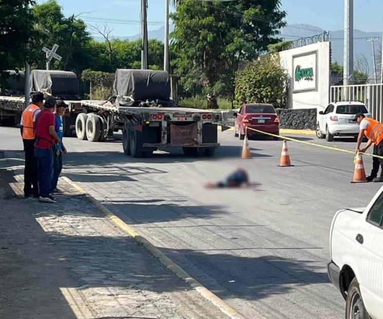 Resulta herido abuelito al ser atropellado por tráiler