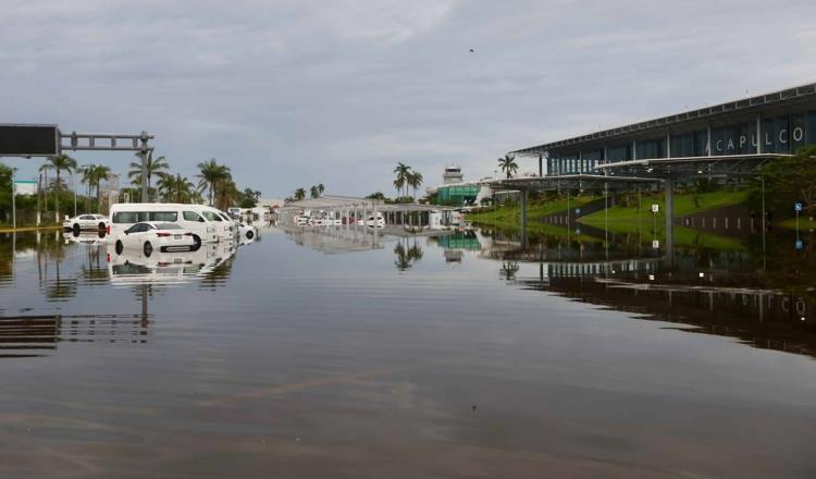 Hay 15 mil viviendas afectadas por John en Acapulco: AMLO