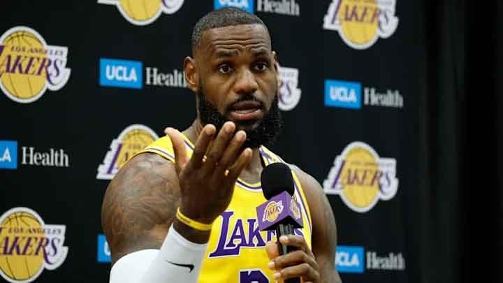 Pide LeBron James que no le exijan a Lakers