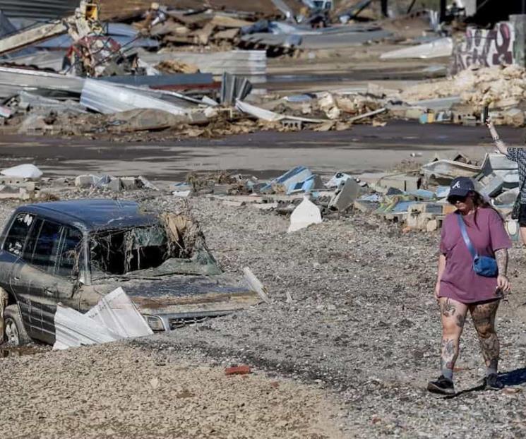 Asciende a 200 las muertes por huracán "Helene"