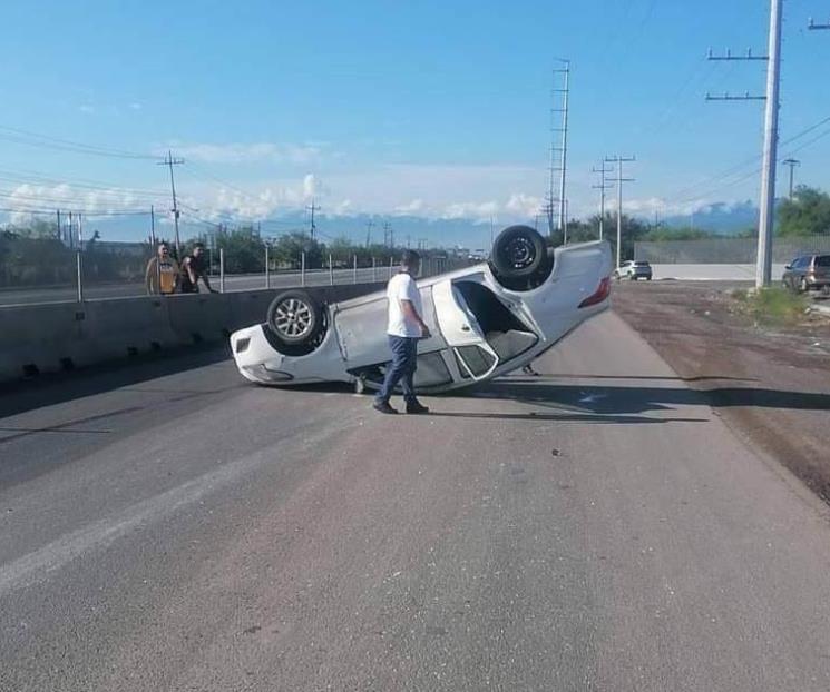 Deja volcadura un herido en Sabinas