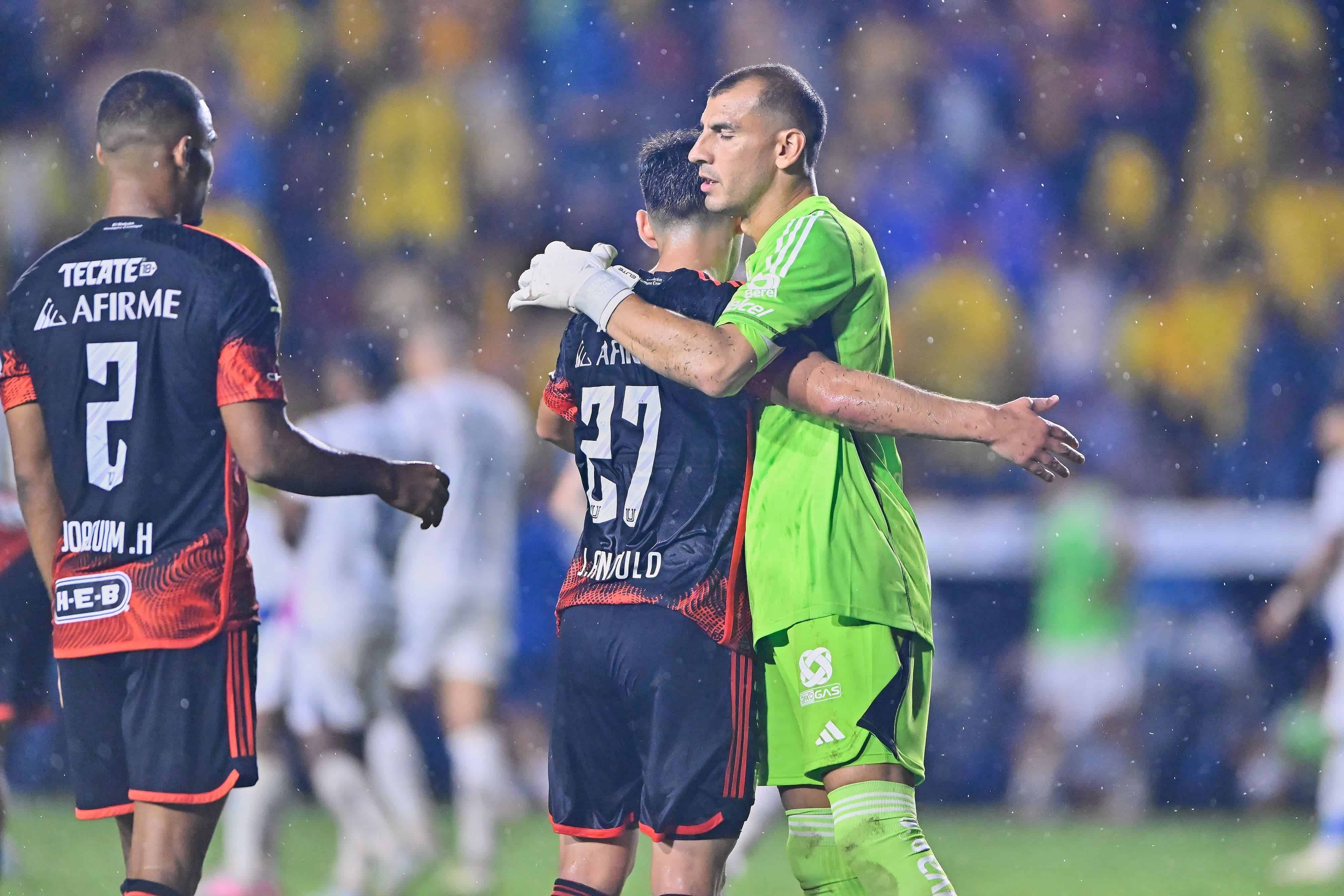 Tigres gana de local.