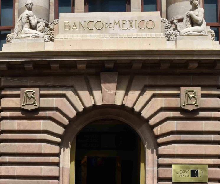 Banxico analiza aplicar nuevas medidas para evitar la falsificación