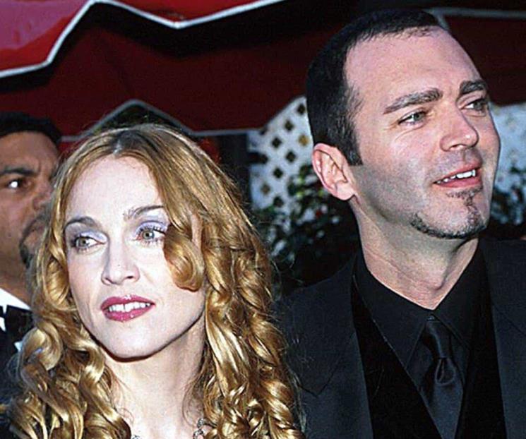 Despide Madonna a su hermano Christopher Ciccone