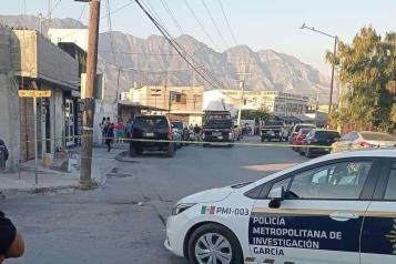 Balean a padre de familia afuera de primaria