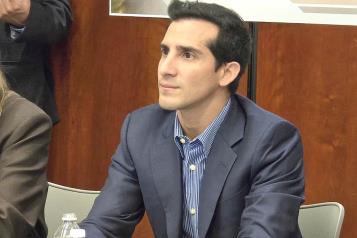 Frena Rommel rebaja de becas