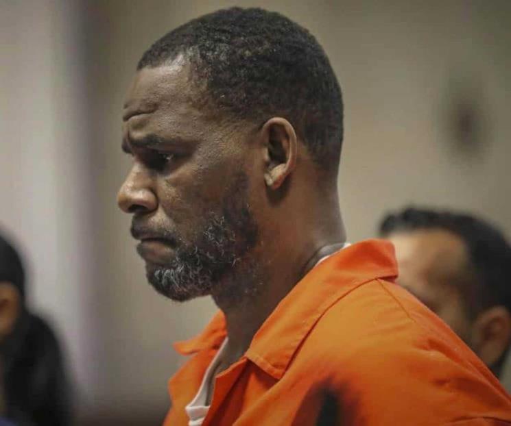 R. Kelly es acusado de violación por su propia hija 