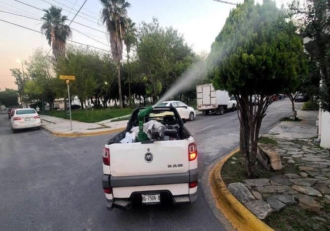 Realizan en Apodaca deshierbe, fumigación y descacharrización