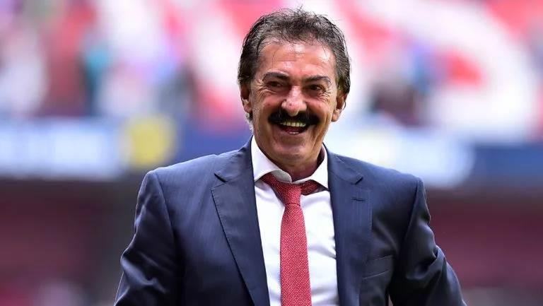 LaVolpe regresa a un timón