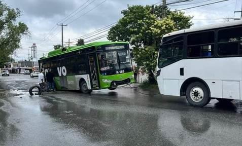 Cae camión en megabache