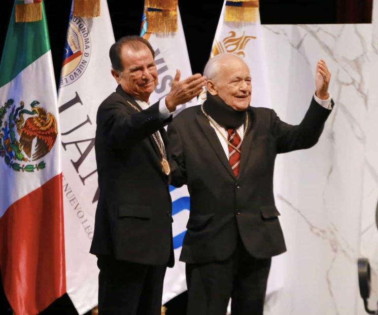 Entrega UANL Medalla "Dr. José Eleuterio González"