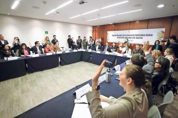 Presenta Senado finalistas para presidir CNDH