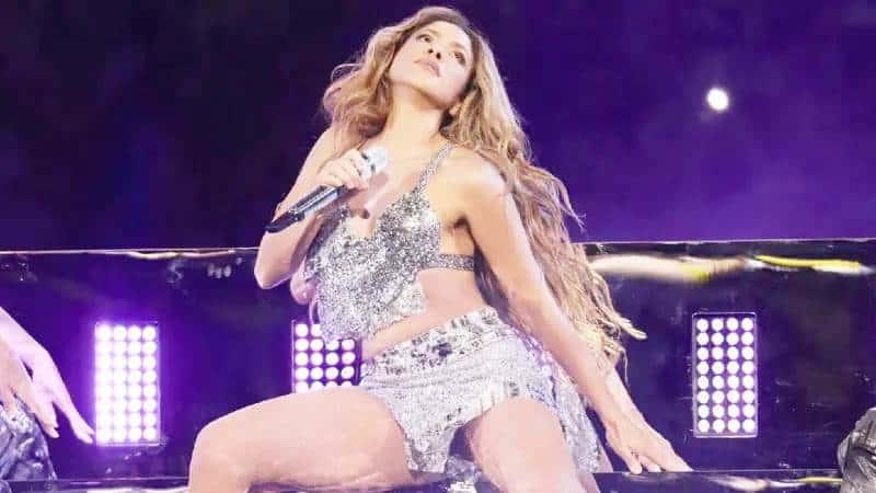 Aplaza Shakira conciertos de su gira hasta 2025