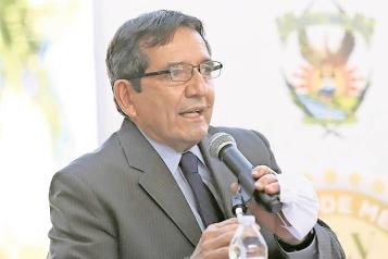 Rechaza juez versión de la FGR por muerte de exrector