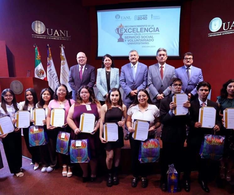 Reconoce UANL la excelencia del servicio social y voluntariado