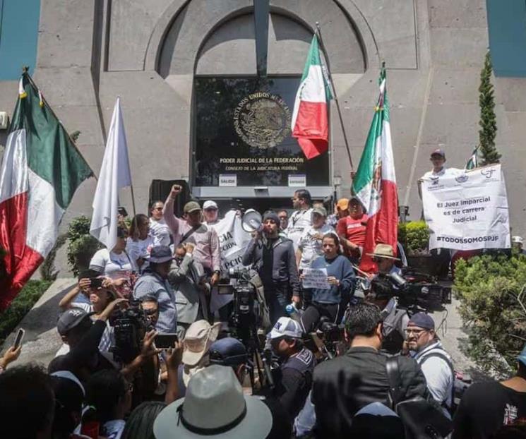 Ordena CJF reanudar actividades; trabajadores cierran el recinto