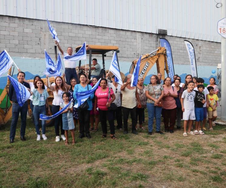 Da Carrillo banderazo de inicio a rehabilitación de plaza