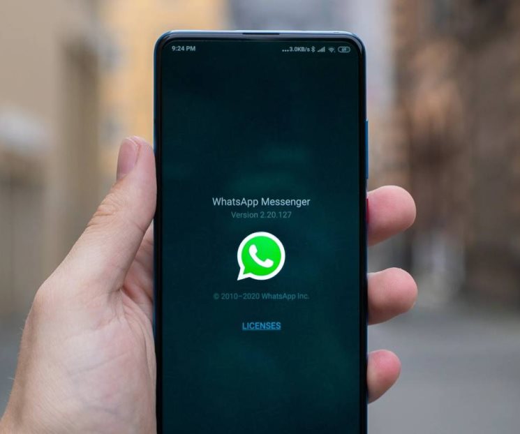 WhatsApp dice adiós al verde y se actualiza con un tema minimalista