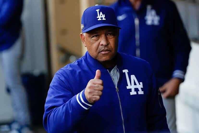 Dodgers buscan renovación de Dave Roberts