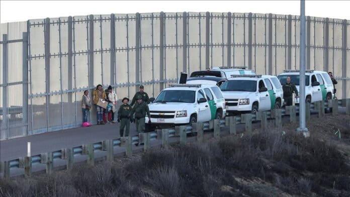 Donald Trump retoma medidas severas contra México