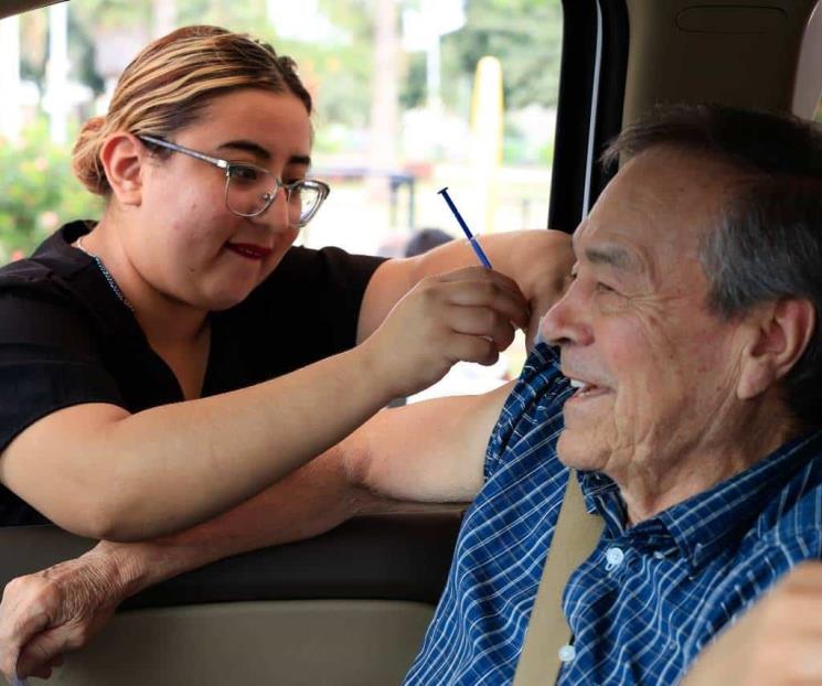 Instalan módulos de vacunación drive-thru en Guadalupe y SC