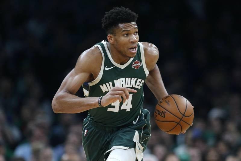 Guía Antetokounmpo a Bucks